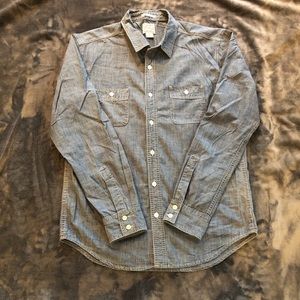 Men’s LUCKY BRAND chambray button down shirt